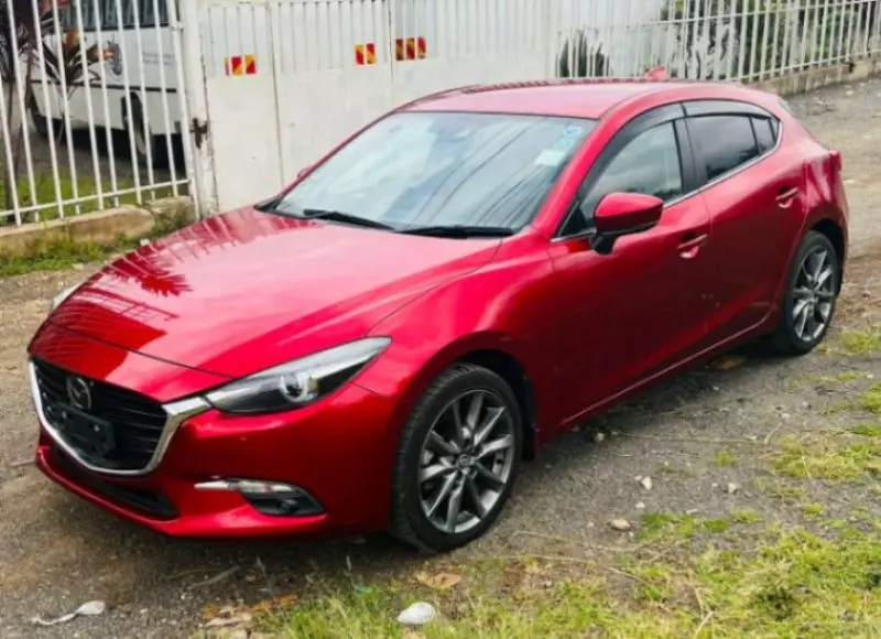 Mazda Axela    - 2018