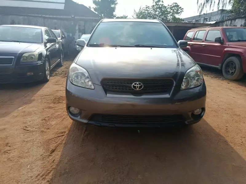 Toyota Matrix   - 2006