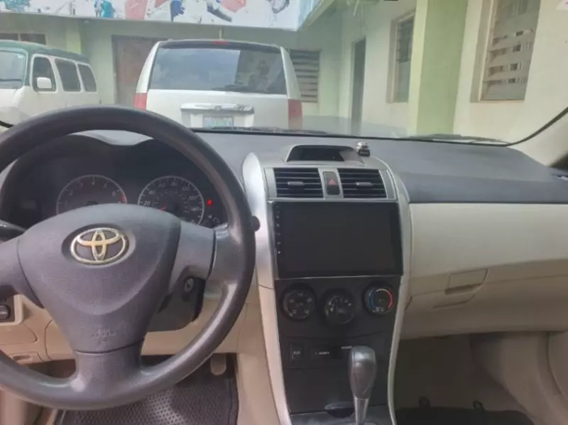 Toyota Corolla   - 2013