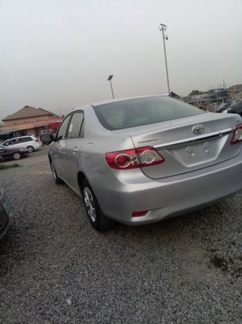 Toyota Corolla   - 2011