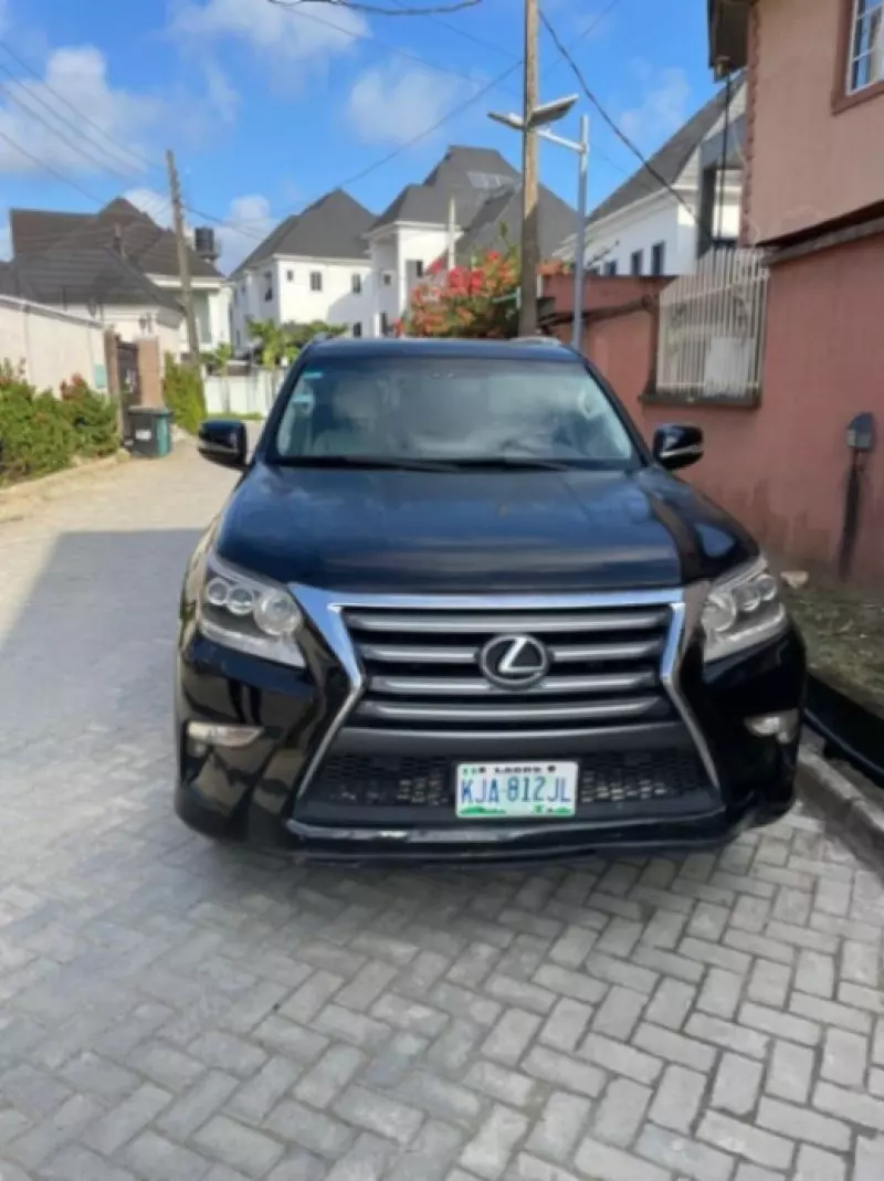 Lexus GX 460   - 2013