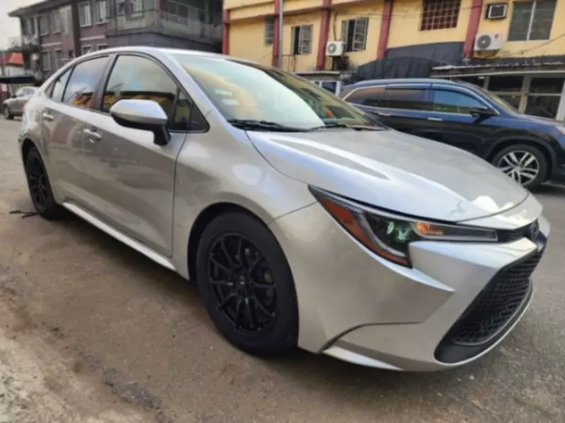 Toyota Corolla   - 2020