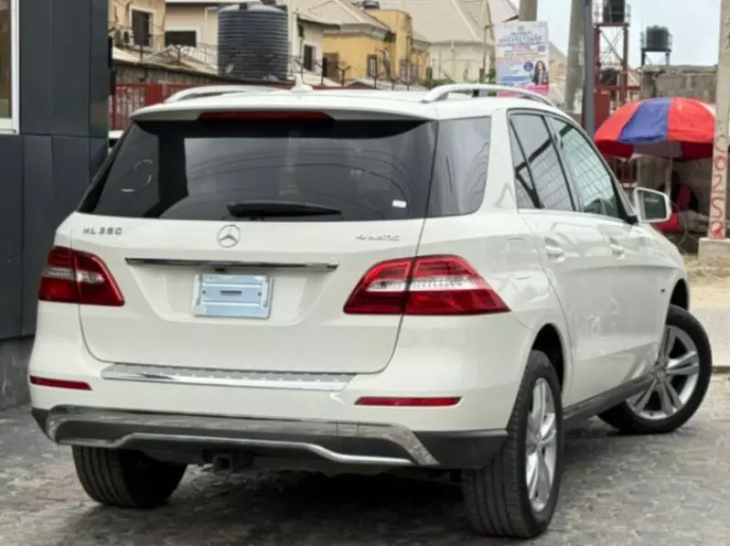 Mercedes-Benz ML 350   - 2012