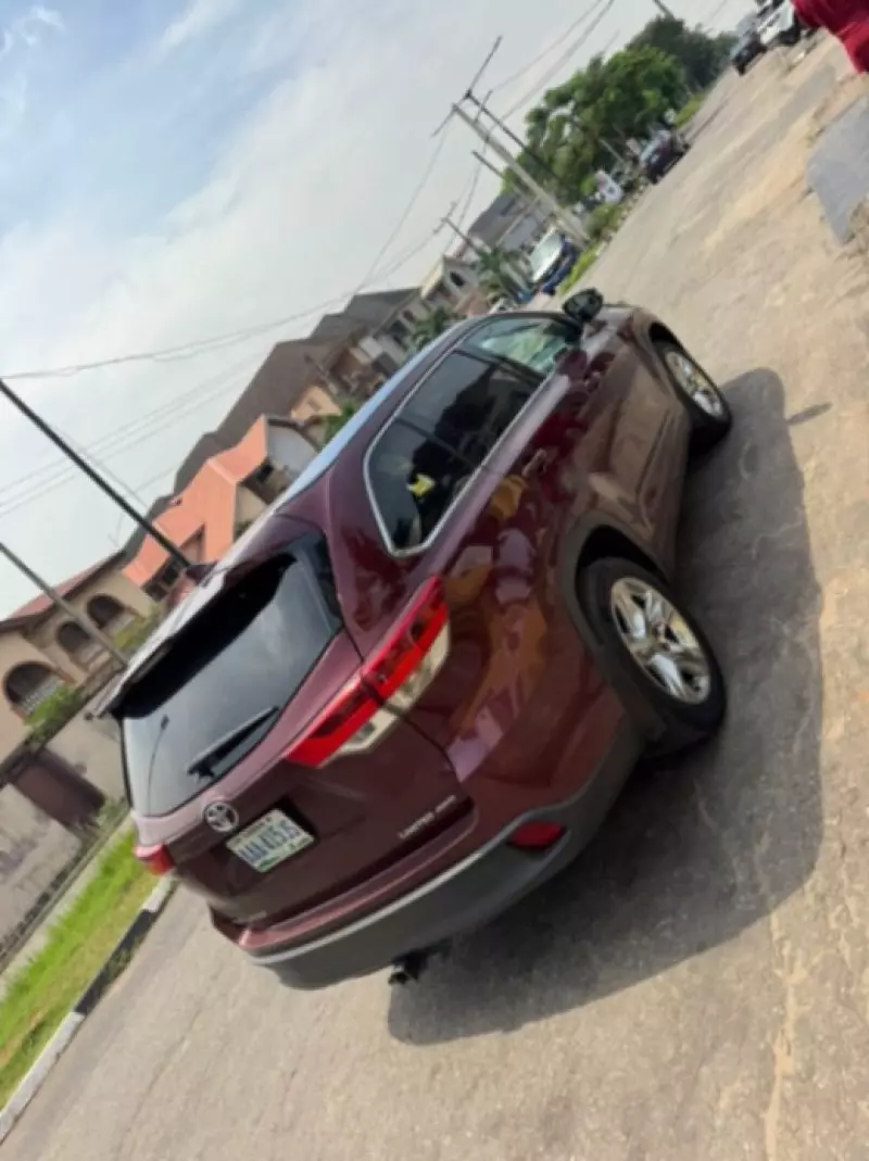 TOYOTA Highlander   - 2014