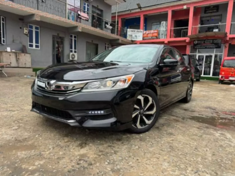 Honda Accord   - 2016