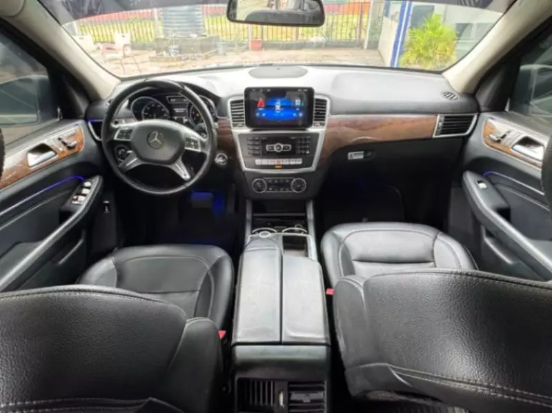 Mercedes-Benz ML 350   - 2012
