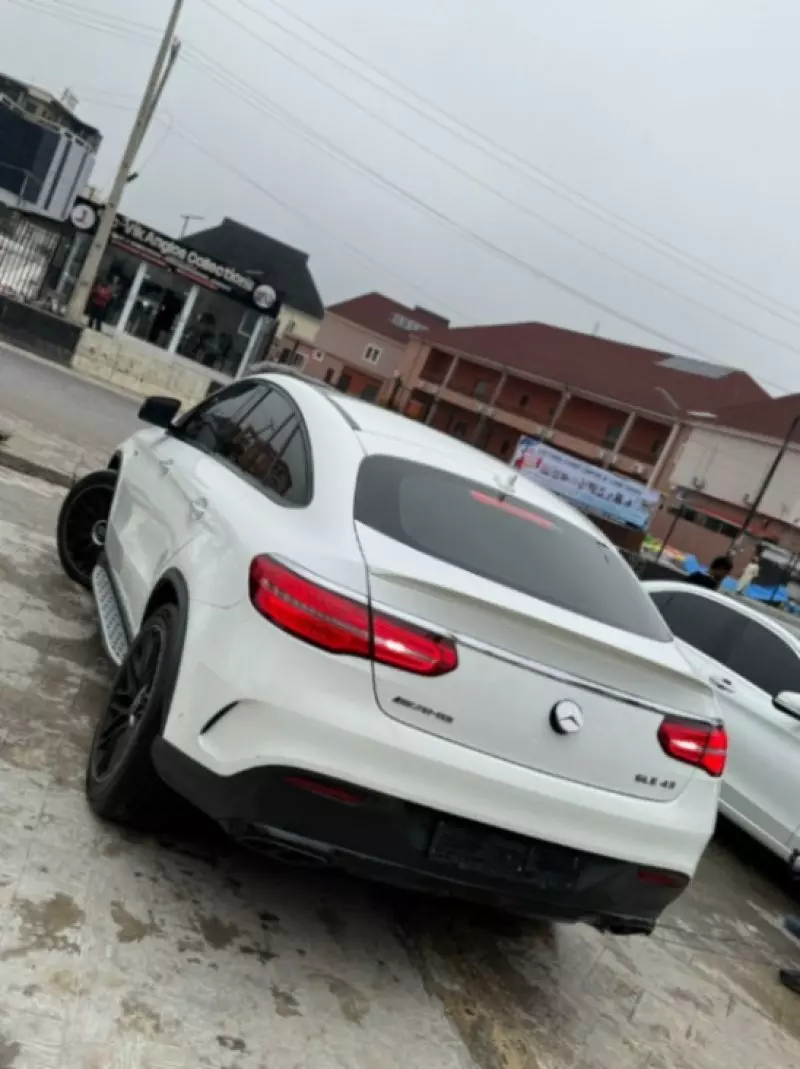 Mercedes-Benz GLE 43 AMG   - 2018