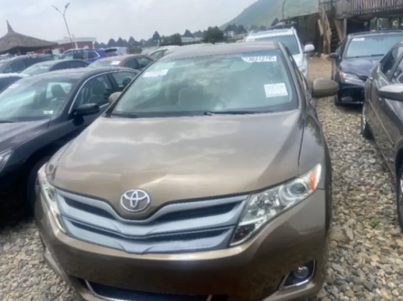 TOYOTA Venza   - 2011