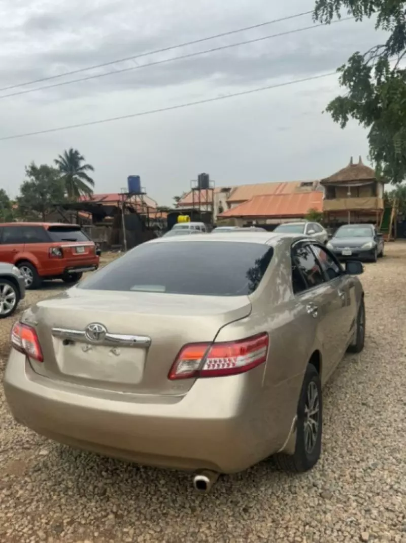 Toyota Camry   - 2007