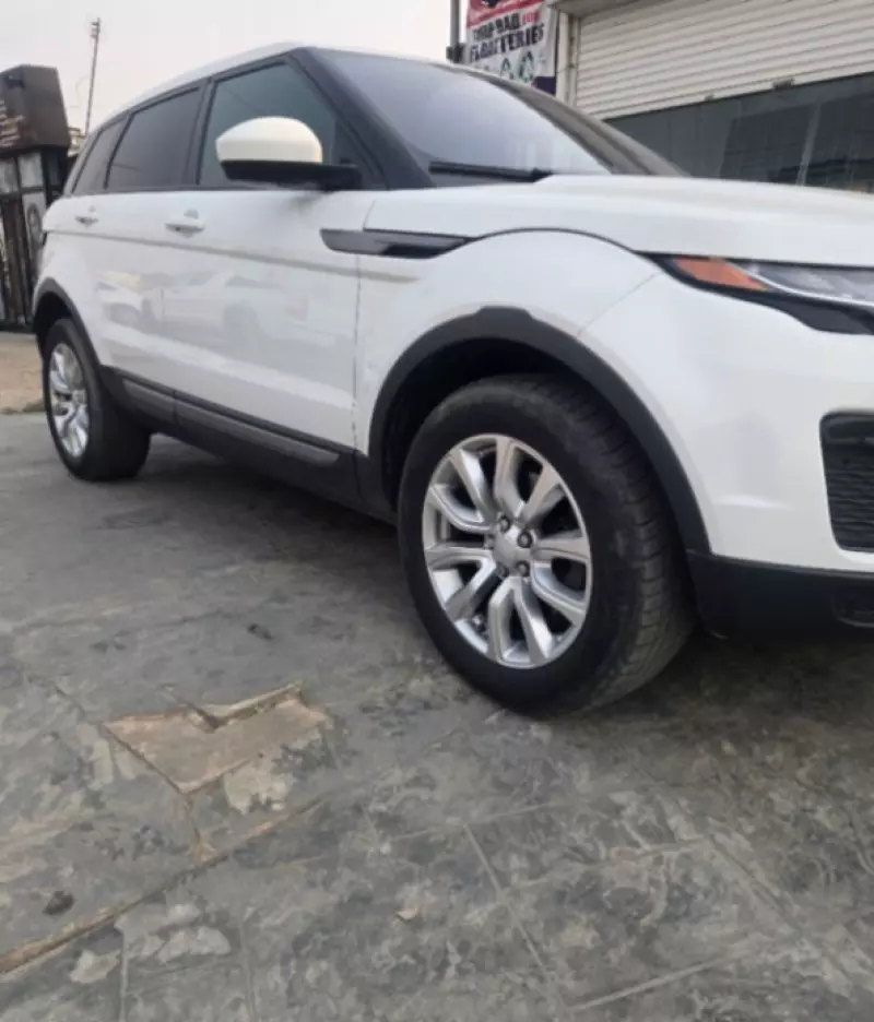 Land Rover Range Rover Evoque   - 2018