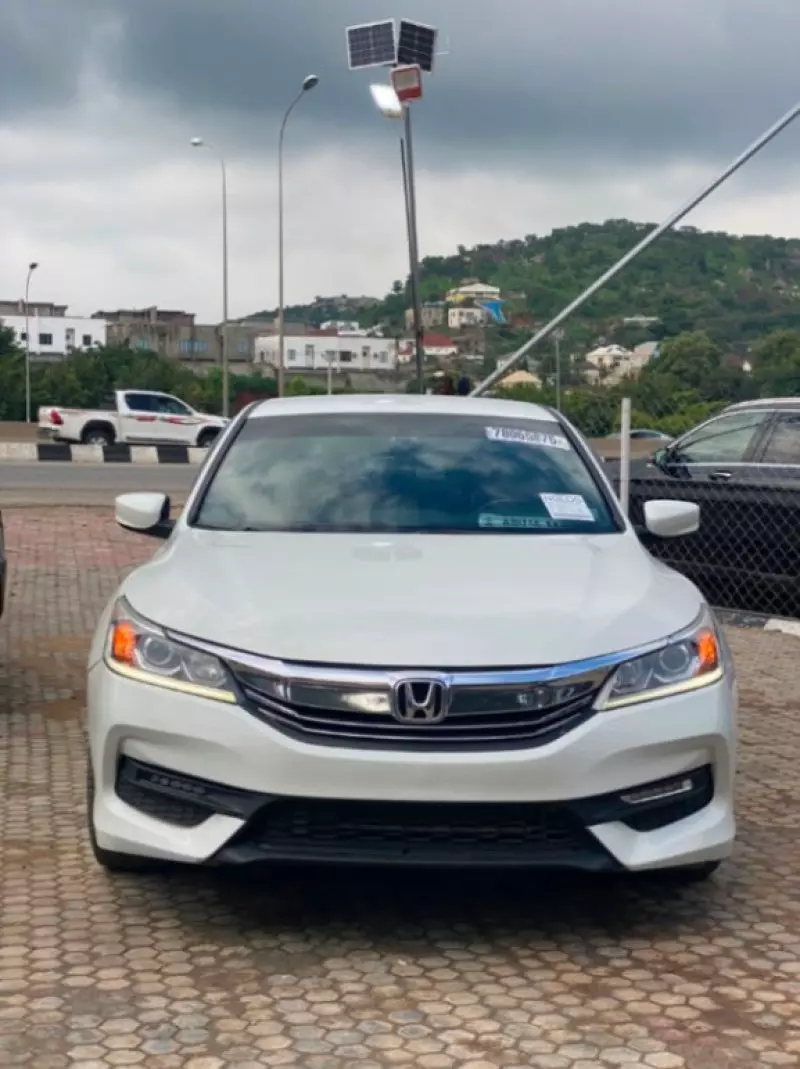 Honda Accord - 2016