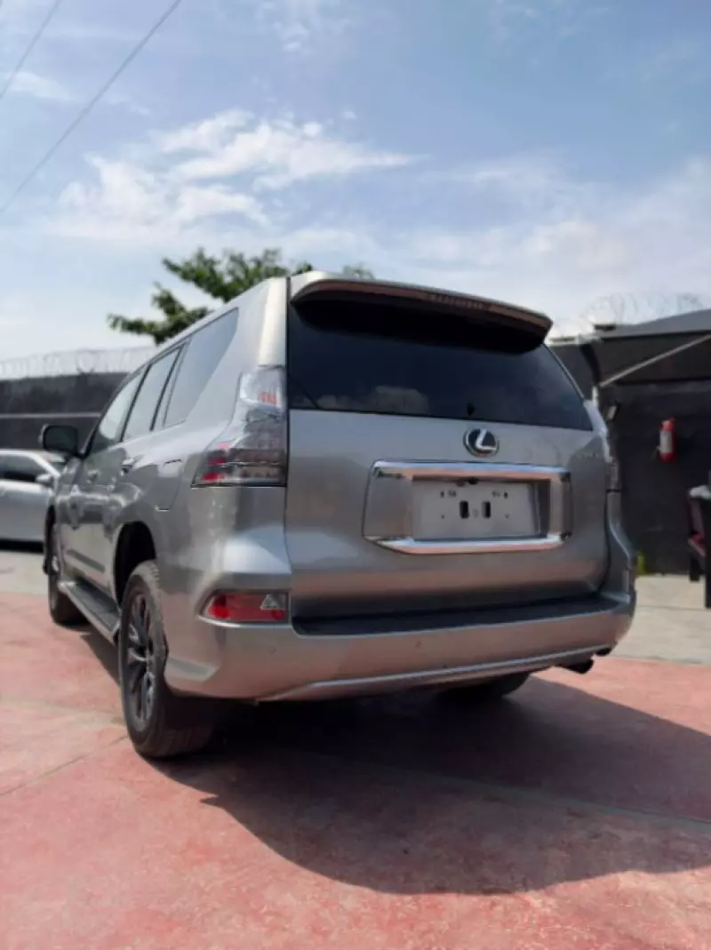 Lexus GX   - 2023