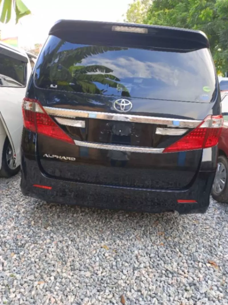 TOYOTA Alphard   - 2013