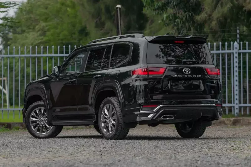 TOYOTA Landcruiser ZX   - 2023