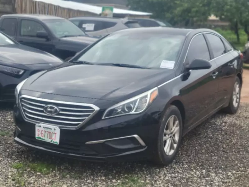 Hyundai Sonata   - 2016