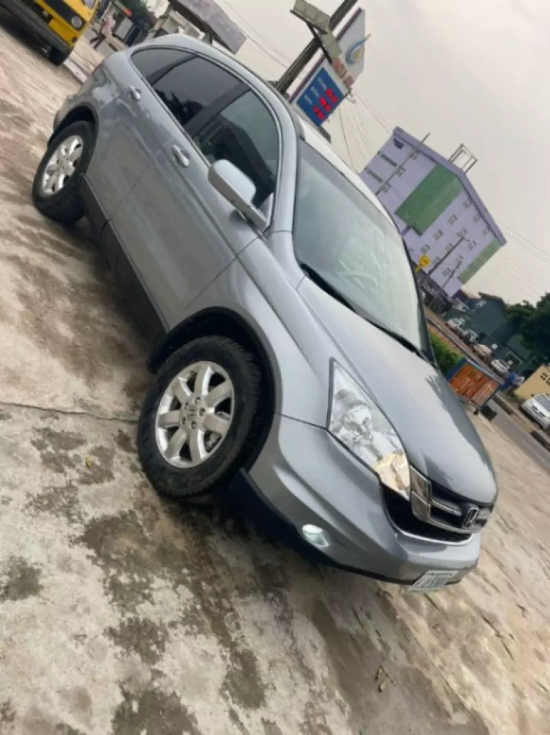 Honda CR-V   - 2010