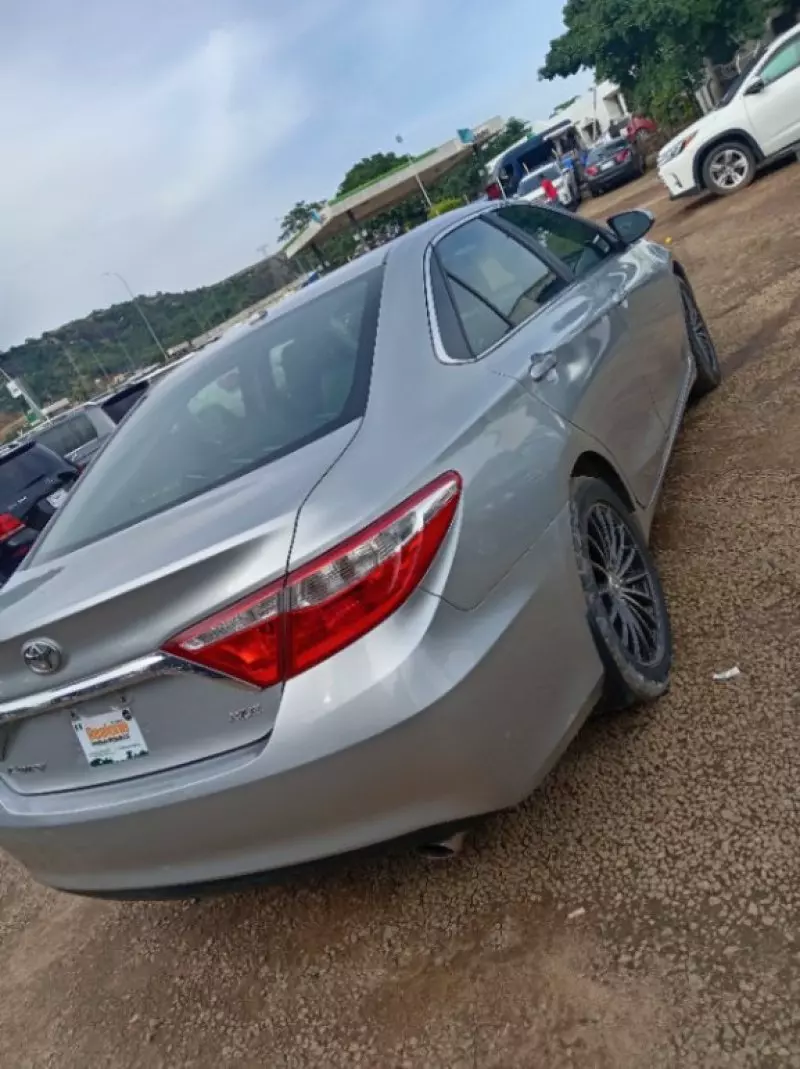 TOYOTA Camry   - 2015