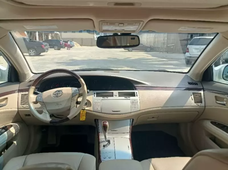 Toyota Avalon - 2008