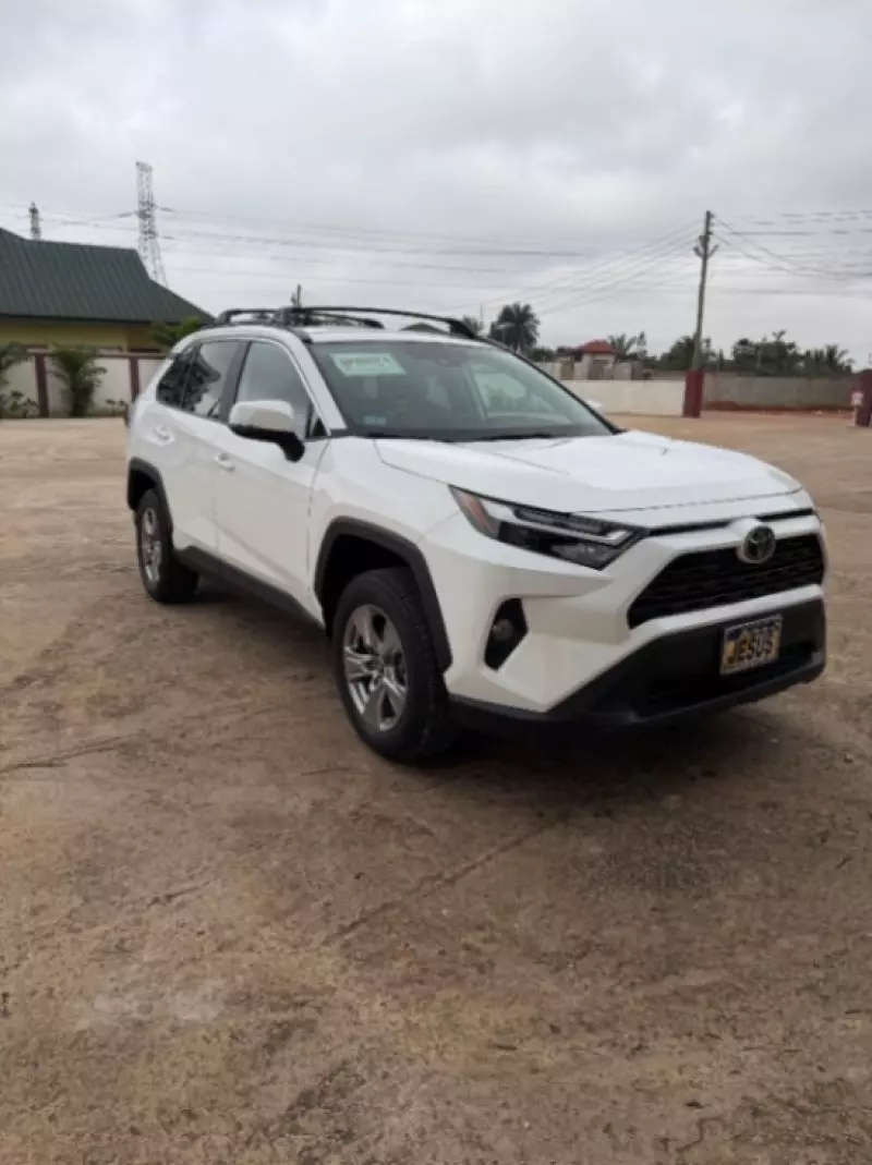 TOYOTA RAV 4   - 2025