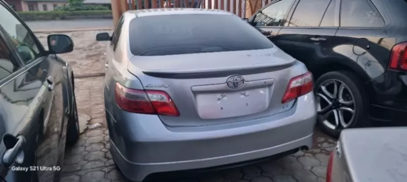 Toyota Camry - 2009