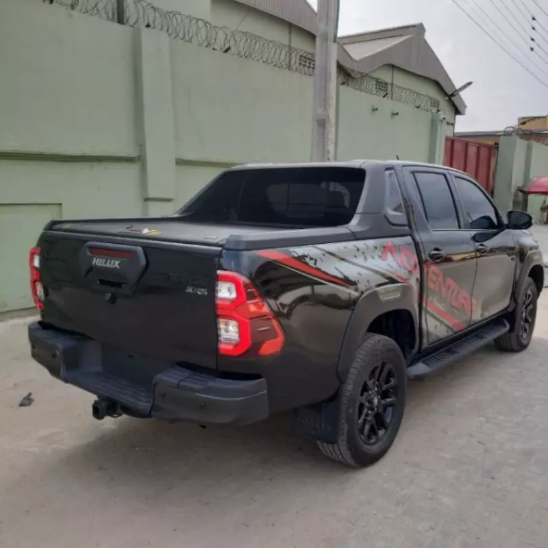 Toyota Hilux - 2024