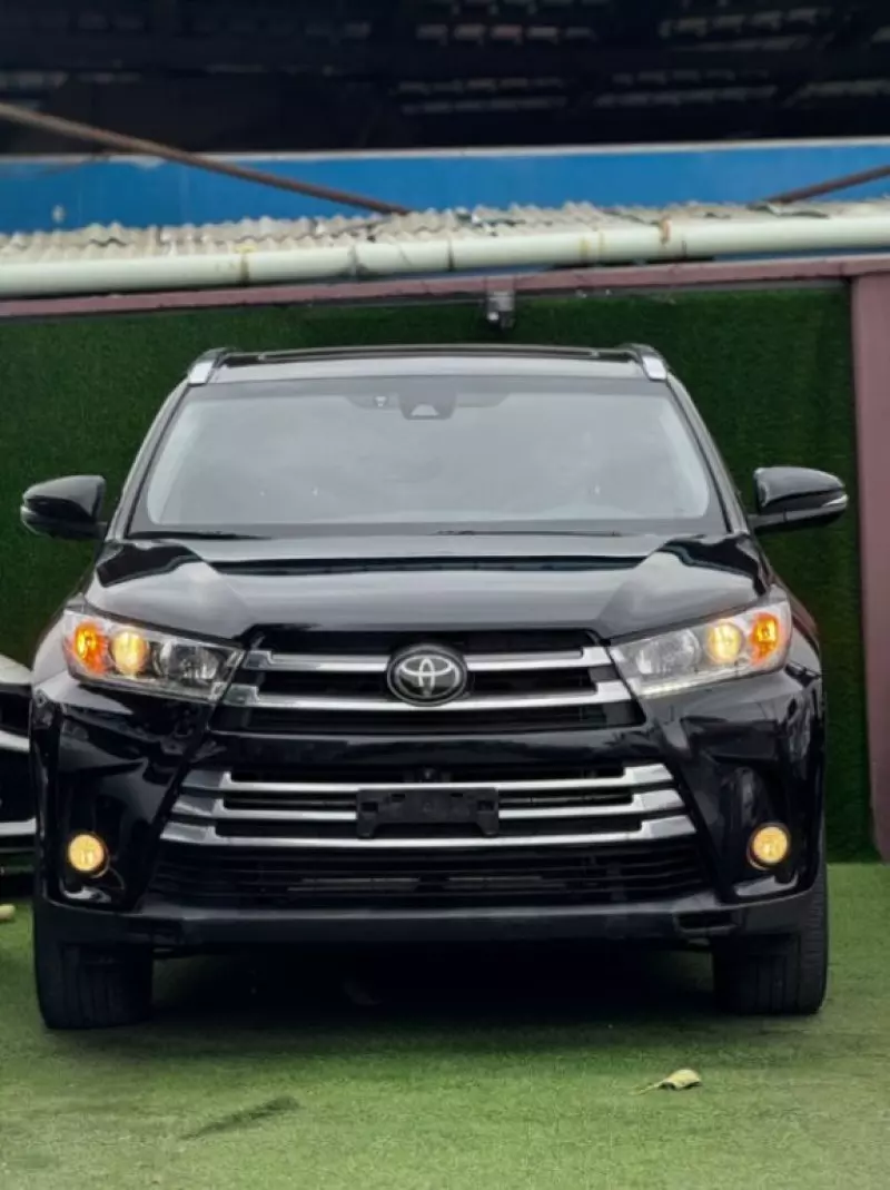 Toyota Highlander   - 2018