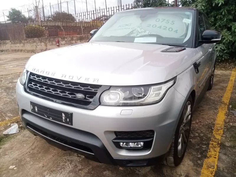 Land Rover Range Rover Sport   - 2016