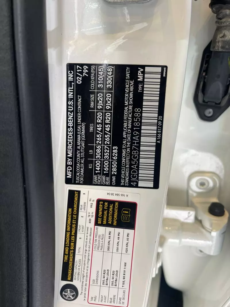 Mercedes-Benz GLE-Class   - 2017