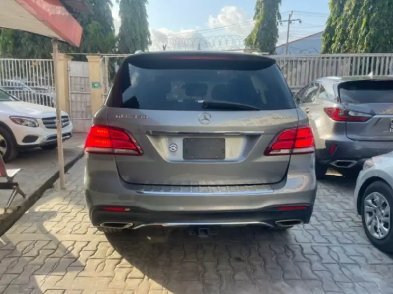 Mercedes-Benz GLE-Class   - 2016