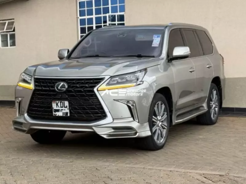 Lexus LX 570   - 2017