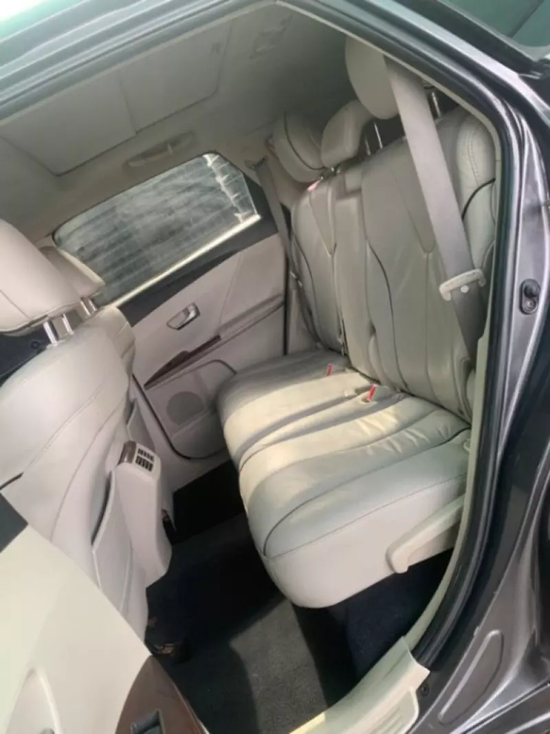 TOYOTA Venza   - 2011