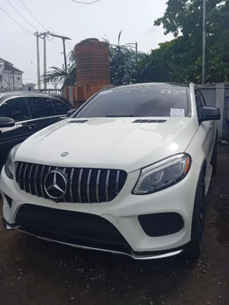 Mercedes-Benz GLE-Class   - 2017