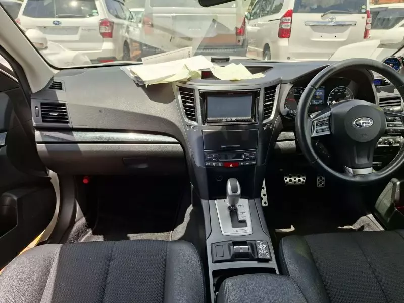 Subaru Legacy   - 2012
