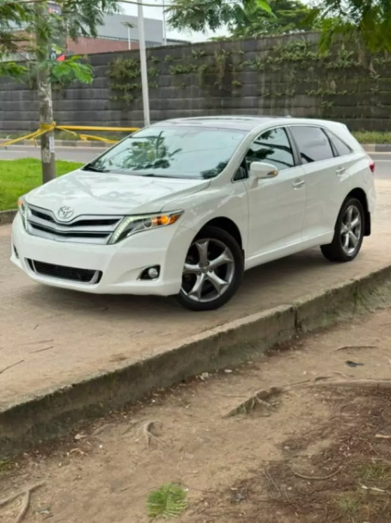 TOYOTA Venza   - 2013