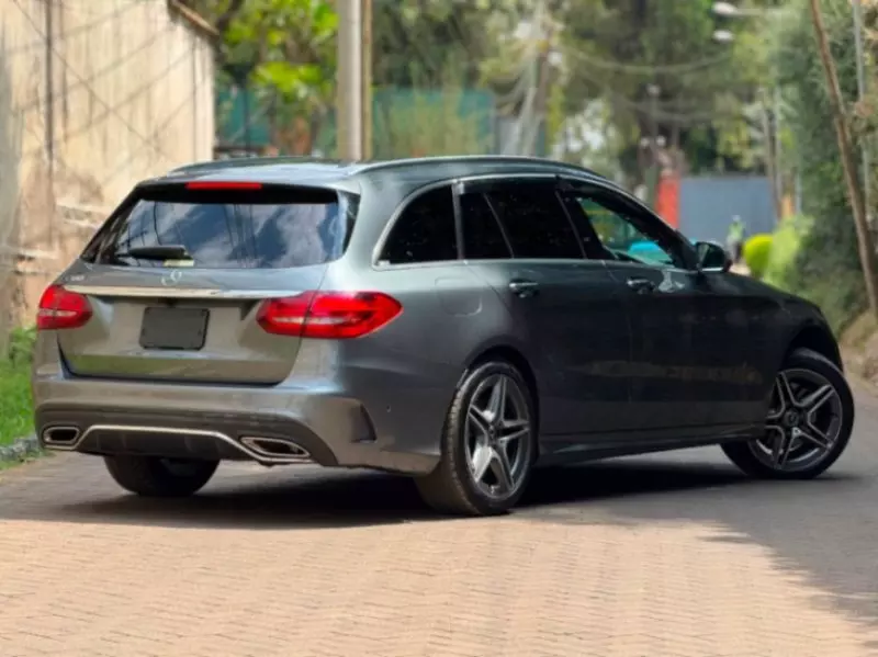 Mercedes-Benz C 180   - 2019