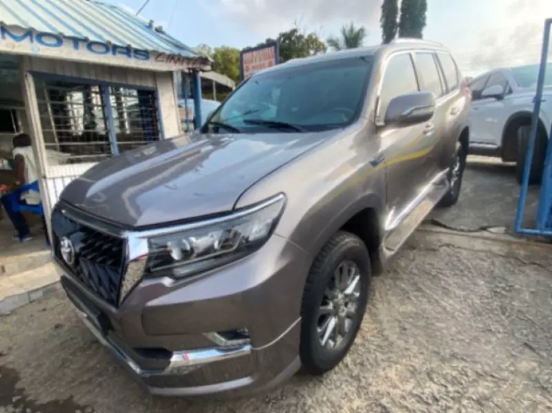 TOYOTA Land Cruiser Prado   - 2016