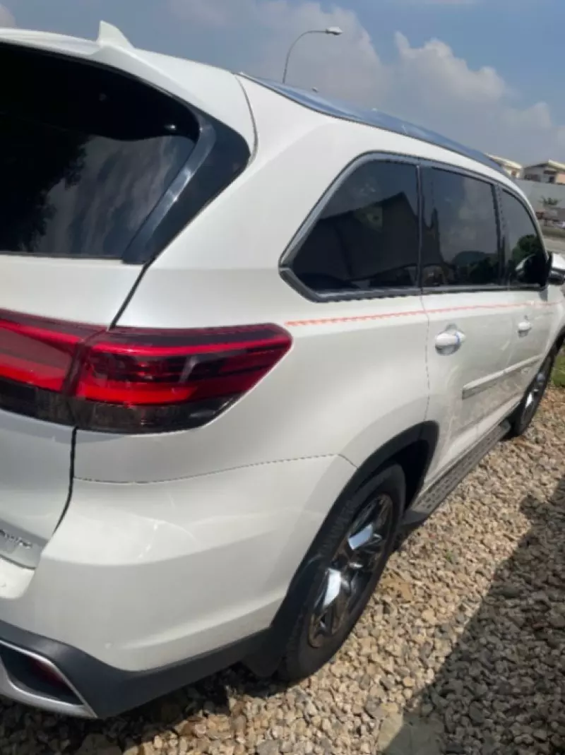 TOYOTA Highlander - 2017