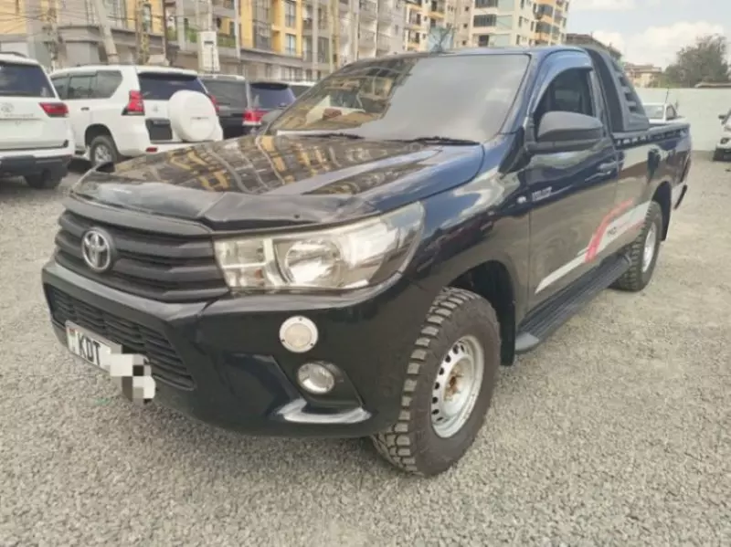 Toyota Hilux   - 2018