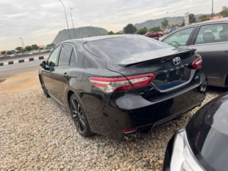 Toyota Camry - 2018