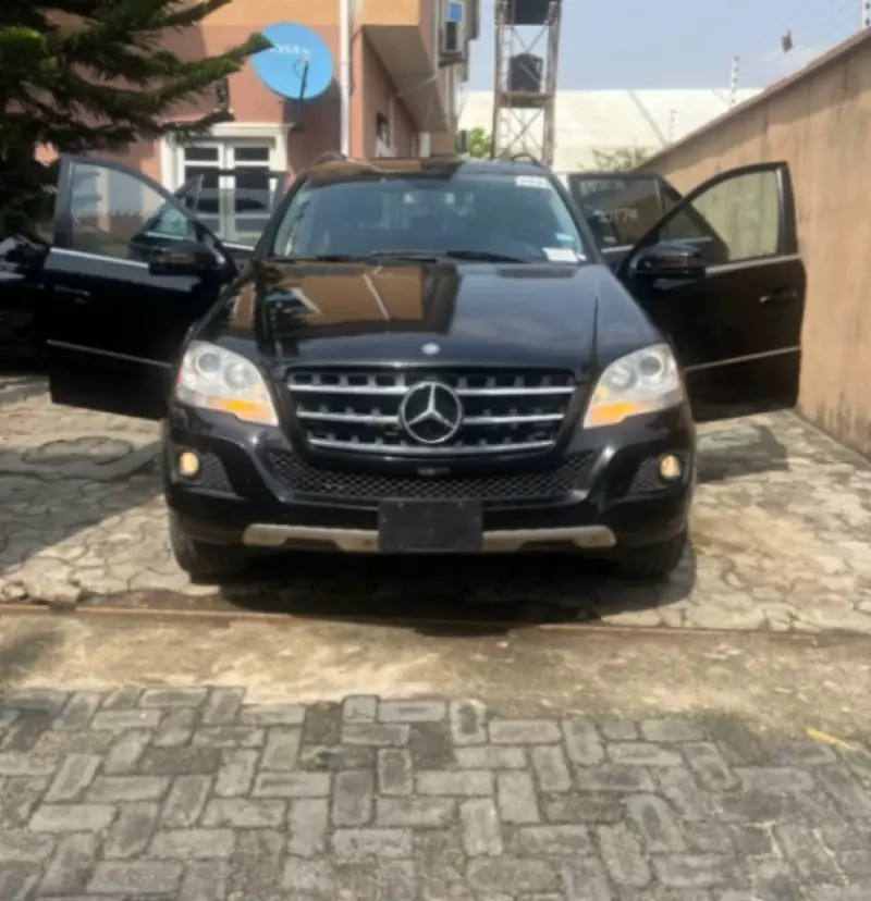 Mercedes-Benz M-Class   - 2011