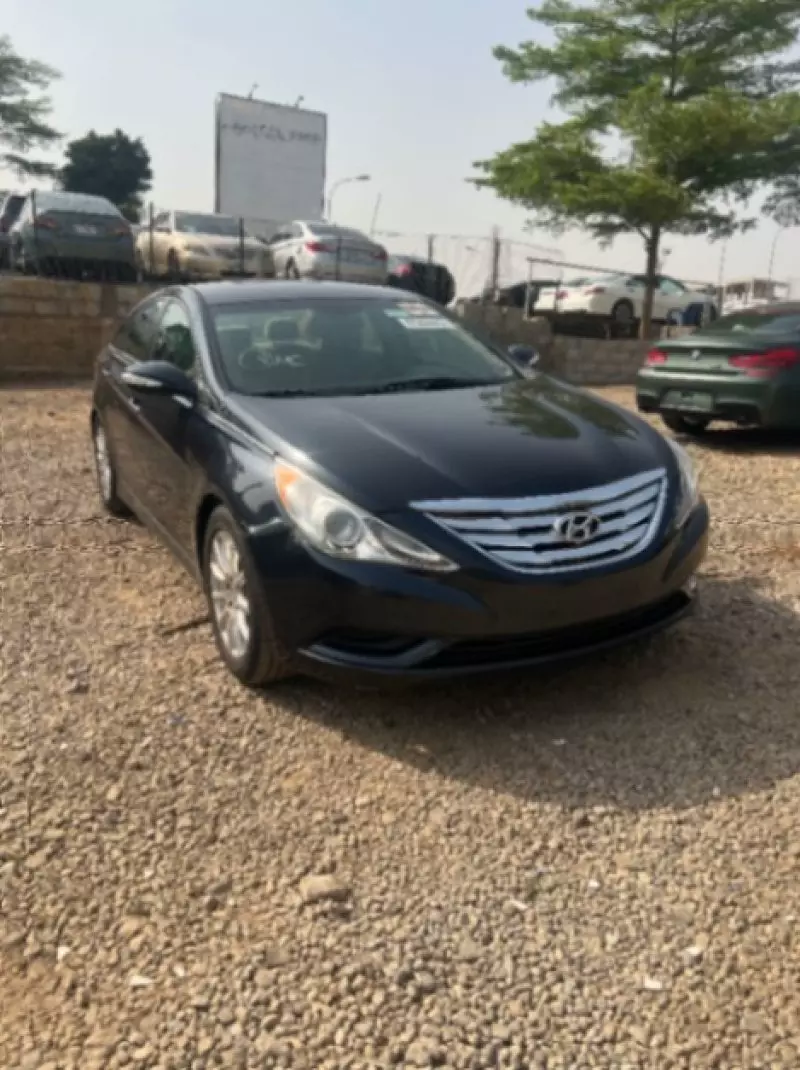 Hyundai Sonata   - 2014