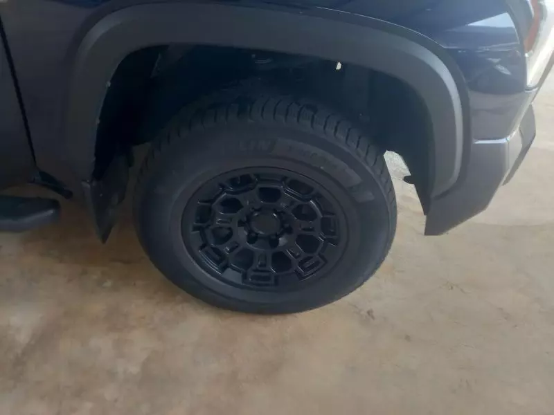 Toyota Tundra   - 2023