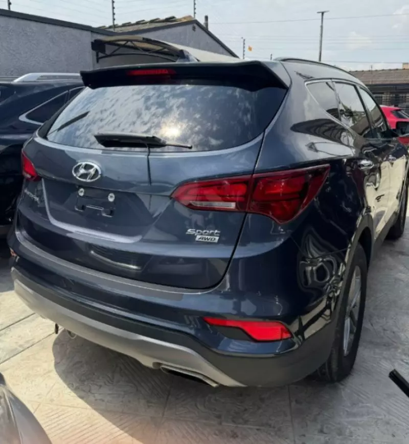Hyundai Santa Fe Sport   - 2017