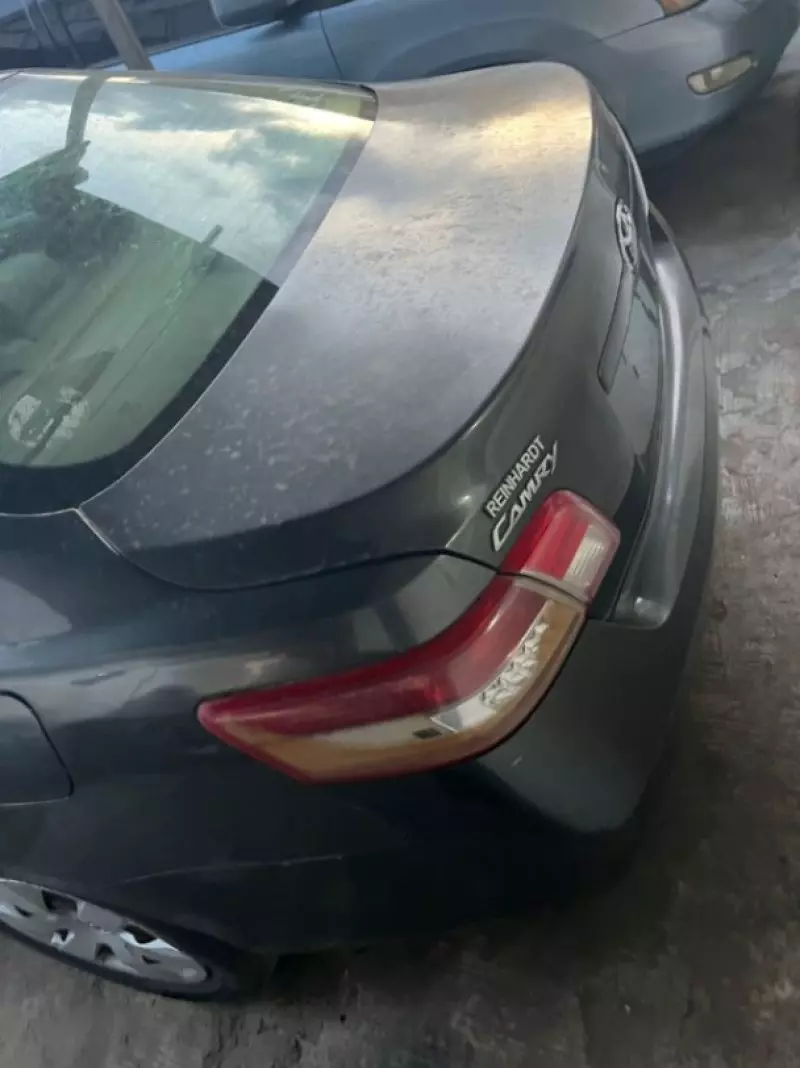 TOYOTA Camry   - 2010