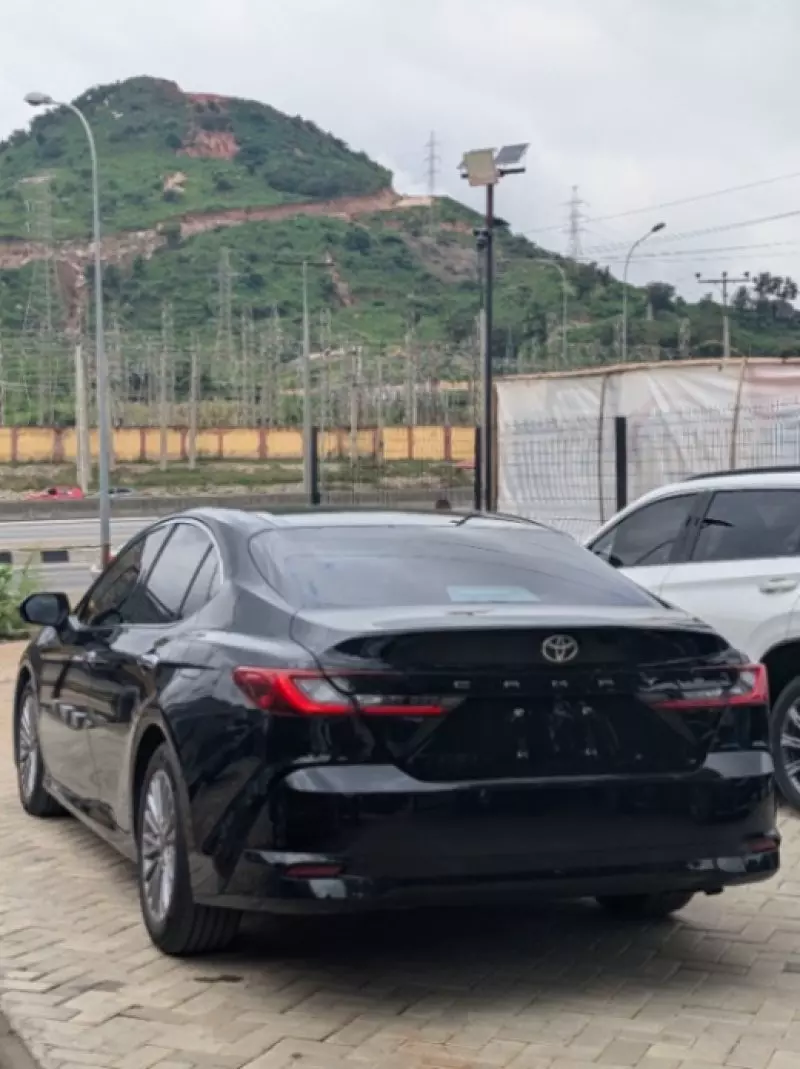 TOYOTA Camry - 2024