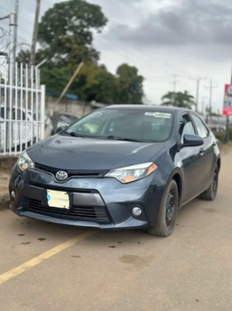 Toyota Corolla   - 2016