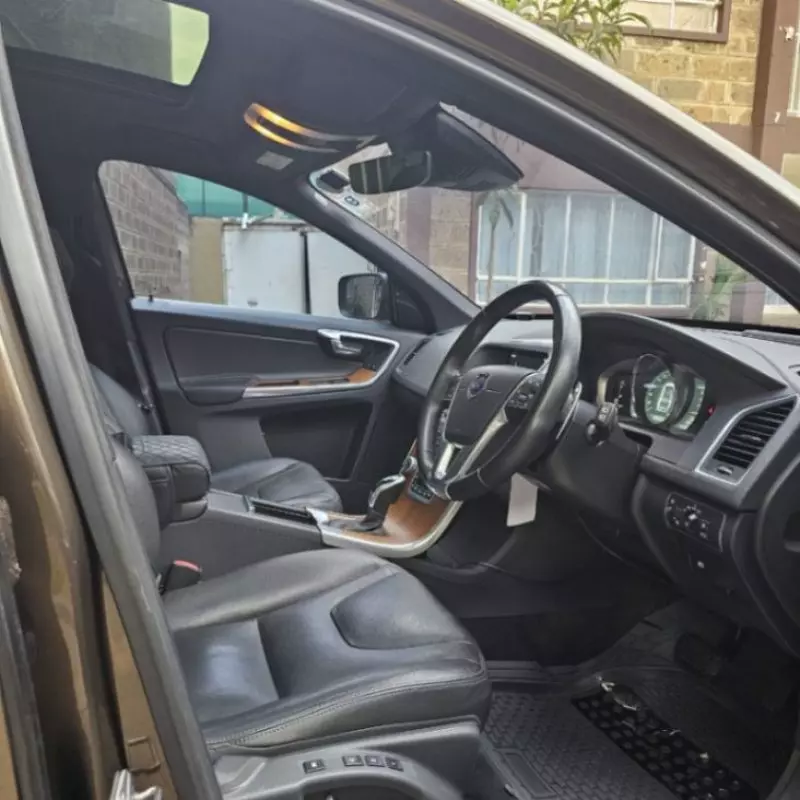 Volvo XC60   - 2016