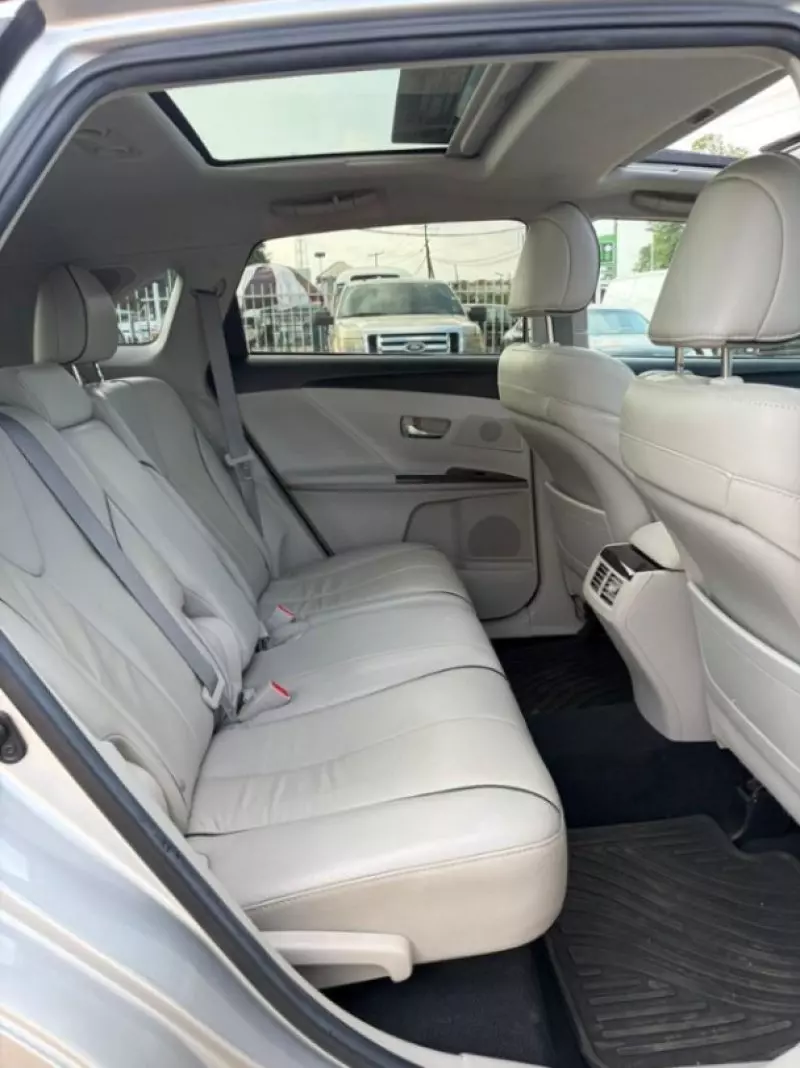 Toyota Venza   - 2013