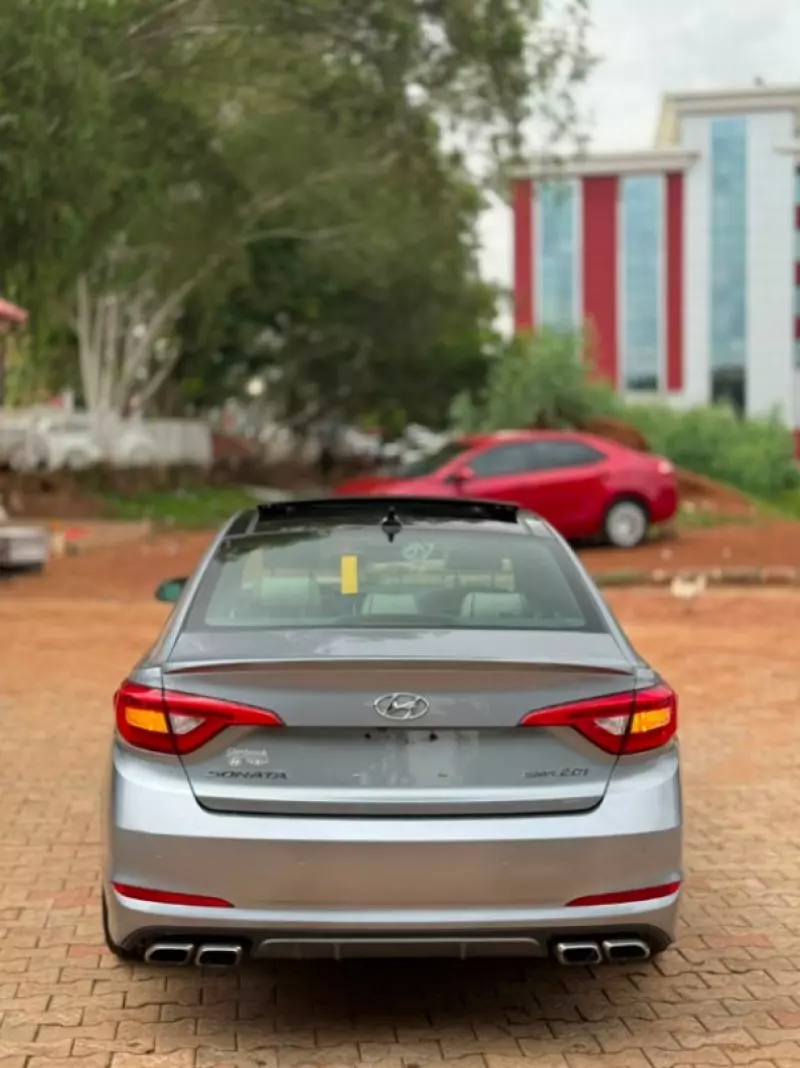 Hyundai Sonata - 2015