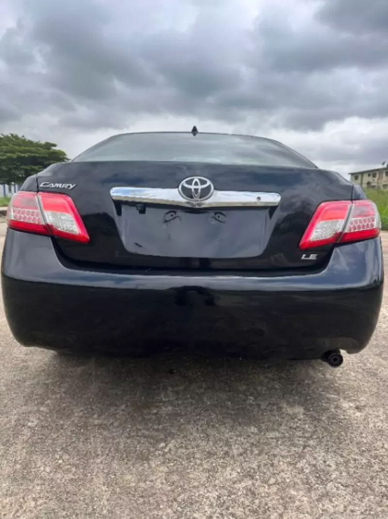 TOYOTA Camry   - 2009